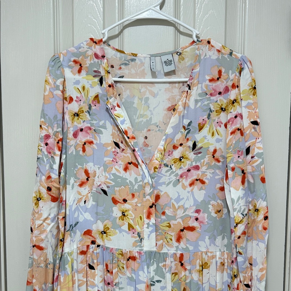 EVIE Light Blue Floral Tiered V-Neck Maxi Dress - Picture 3 of 4